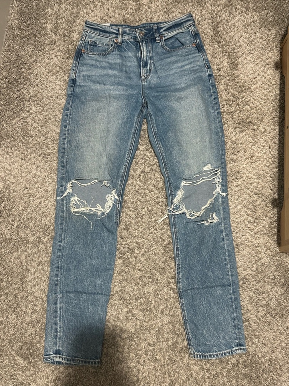 American Eagle Mom Jeans 4 Long